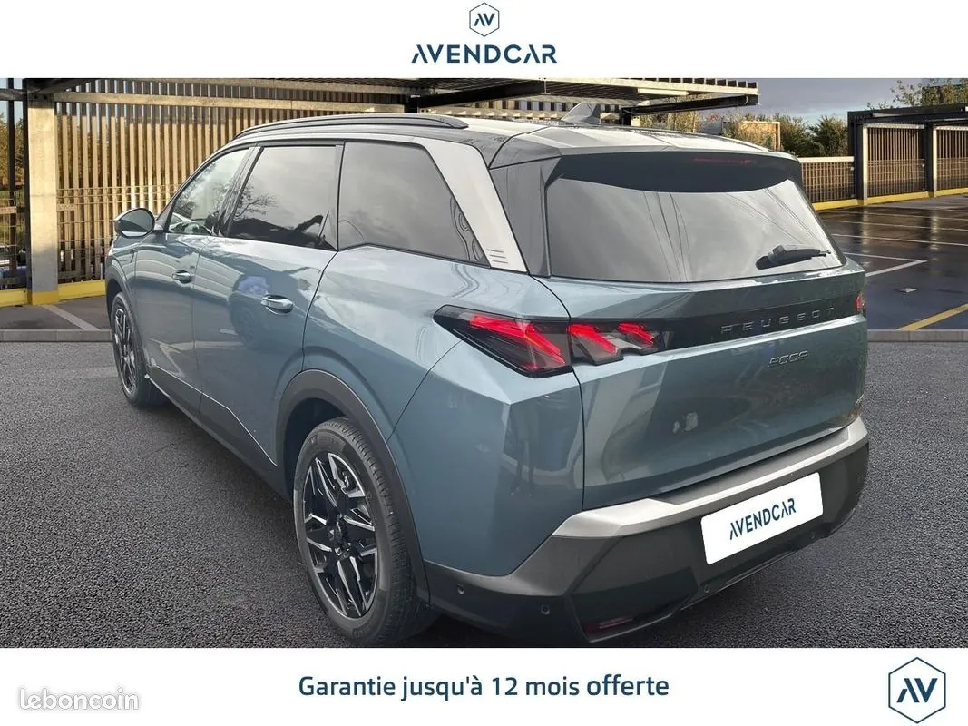 Peugeot 5008 2025 photo 3