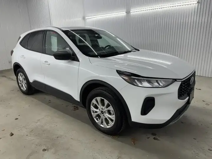 Ford Escape 2025 photo 4
