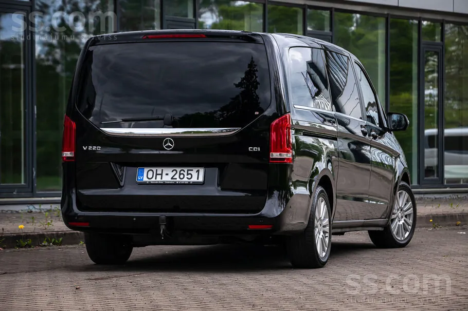 Mercedes-Benz V220 2015 photo 5