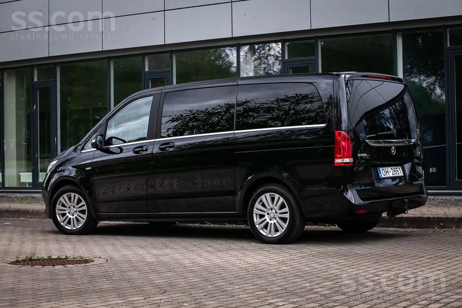 Mercedes-Benz V220 2015 photo 4
