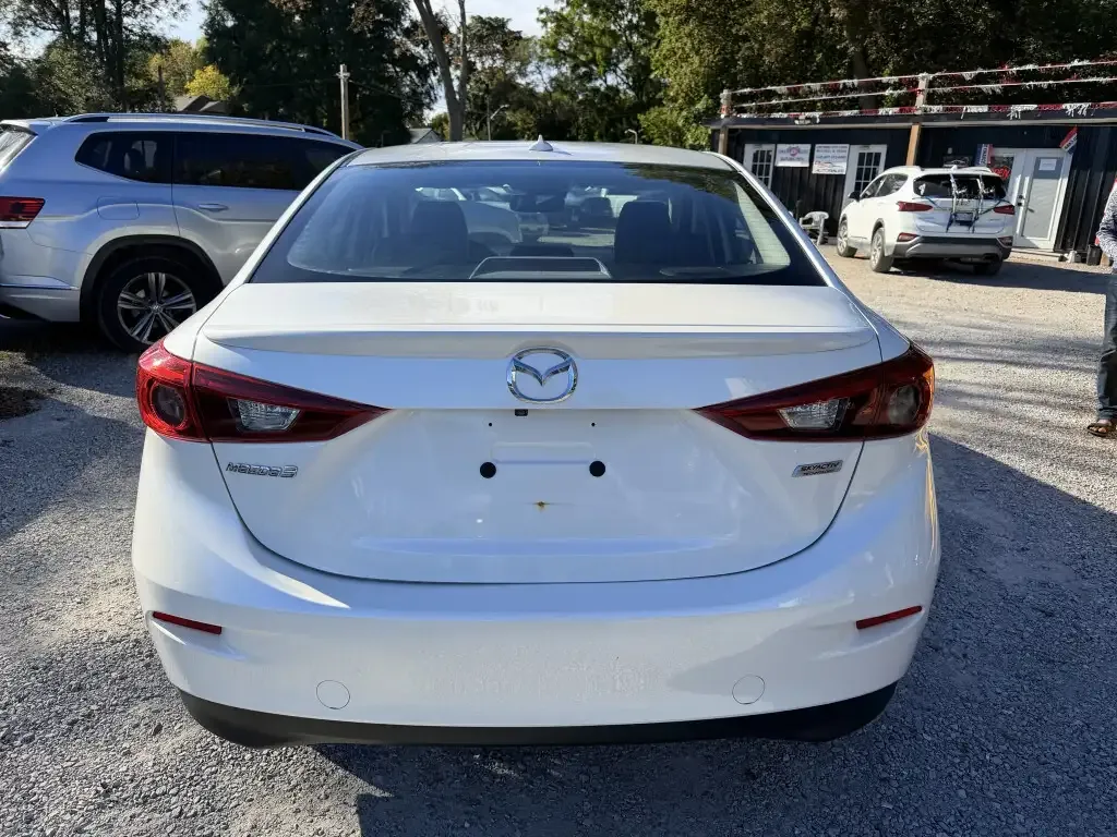 Mazda Mazda3 2017 photo 4