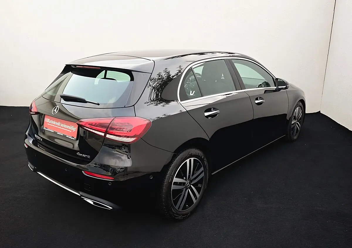 Mercedes-Benz A-Class 2022 photo 2