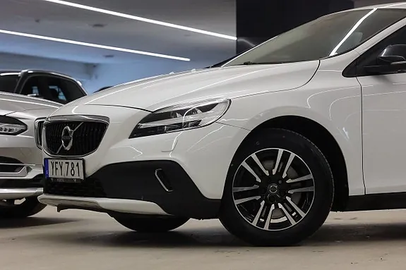 Volvo V40 Cross Country 2017 photo 4
