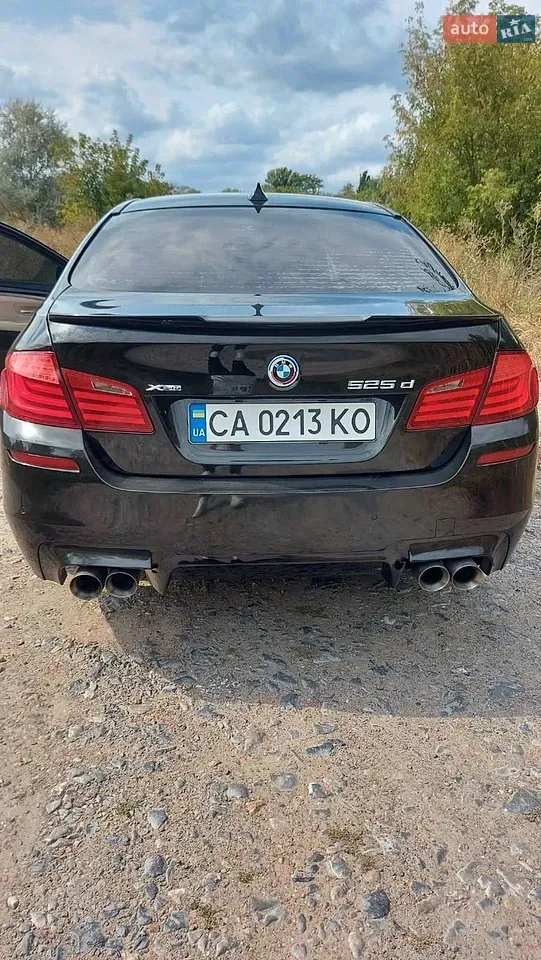 BMW 5 Series 2012 photo 4