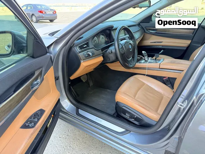 BMW 750Li 2013 photo 2