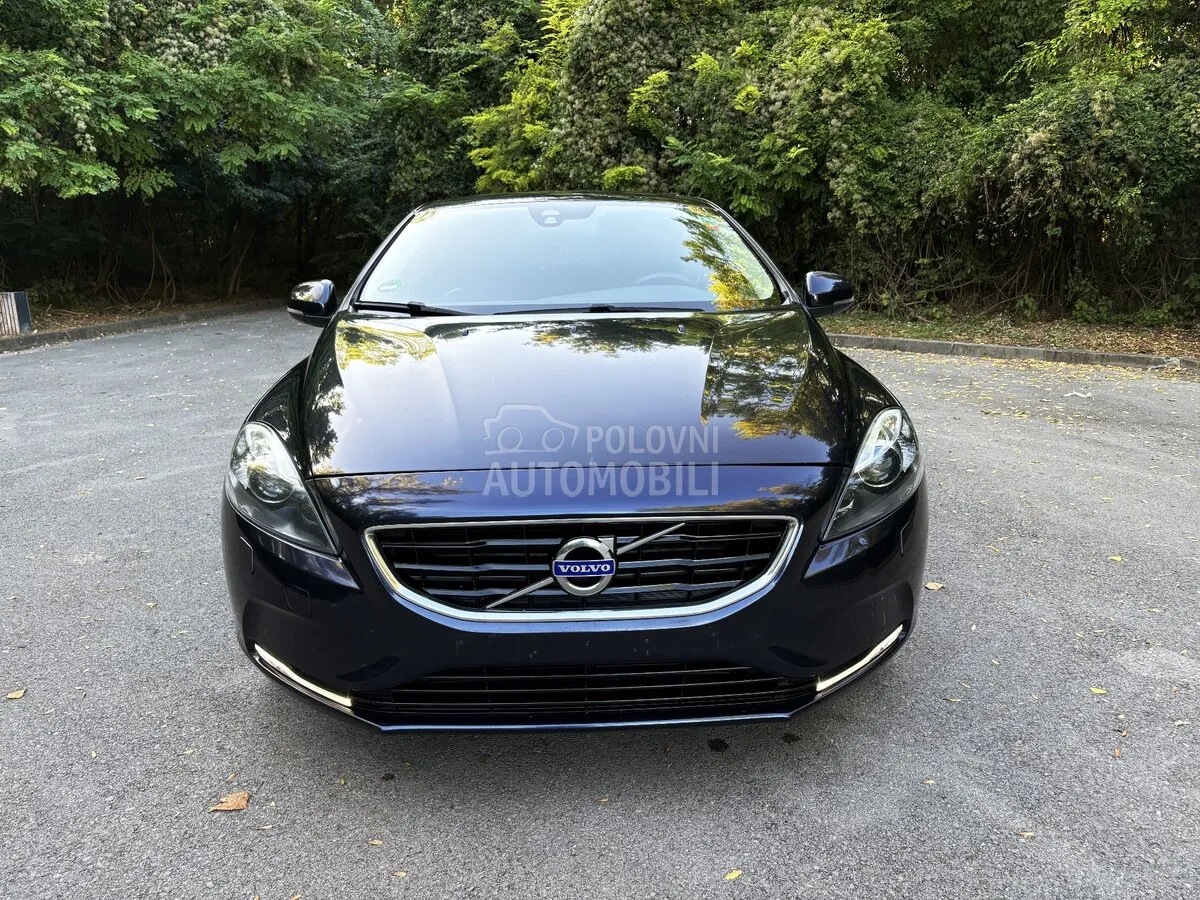 Volvo V40 2015 photo 2