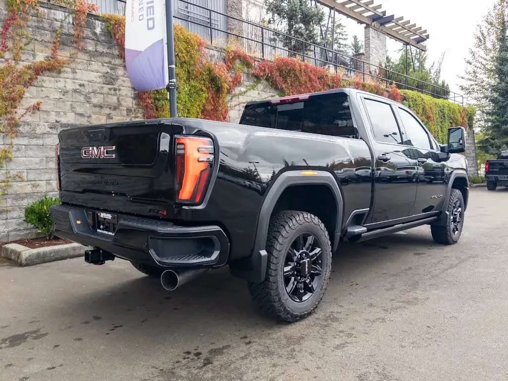 GMC Sierra 3500Hd 2026 photo 5
