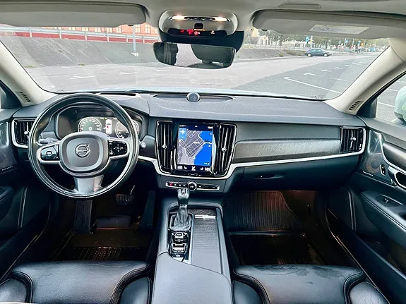 Volvo V90 Cross Country 2017 photo 3