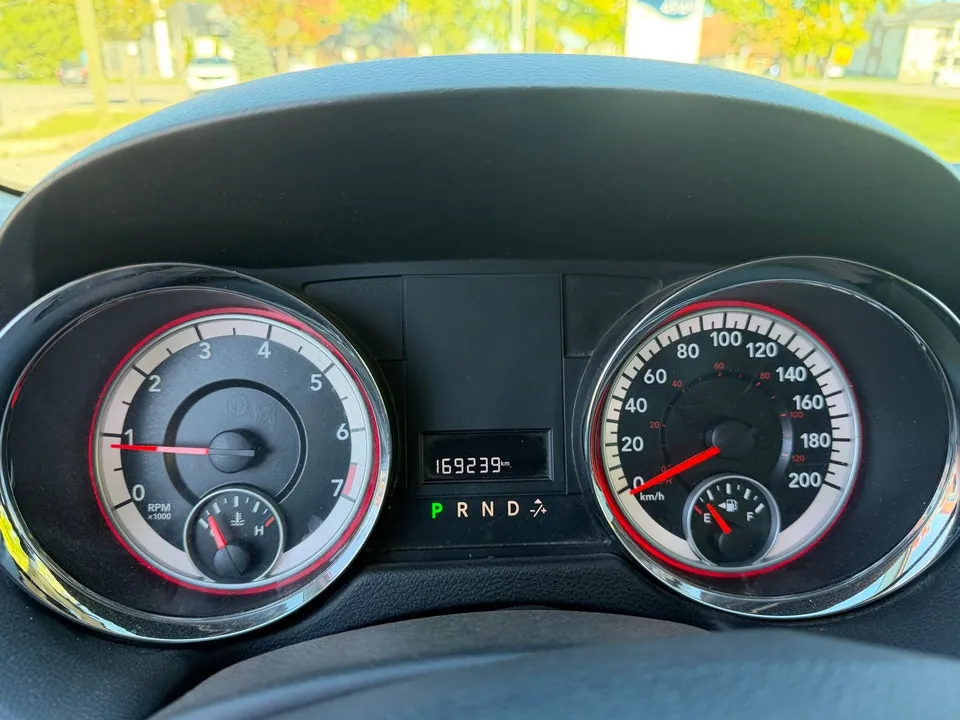 Dodge Grand Caravan 2011 photo 4