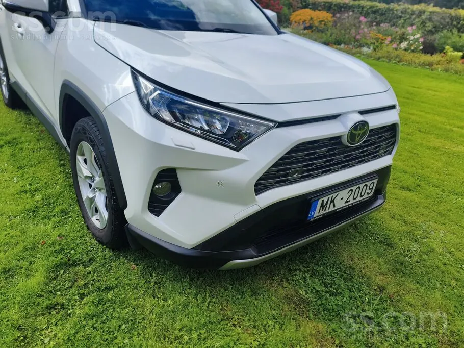 Toyota Rav4 2020 photo 3