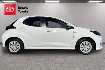 Toyota Yaris 2024 photo 5
