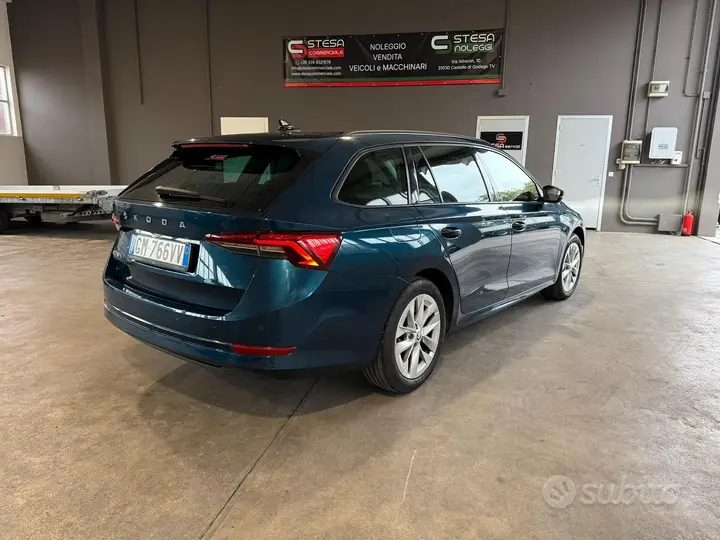 Skoda Octavia 2023 photo 3