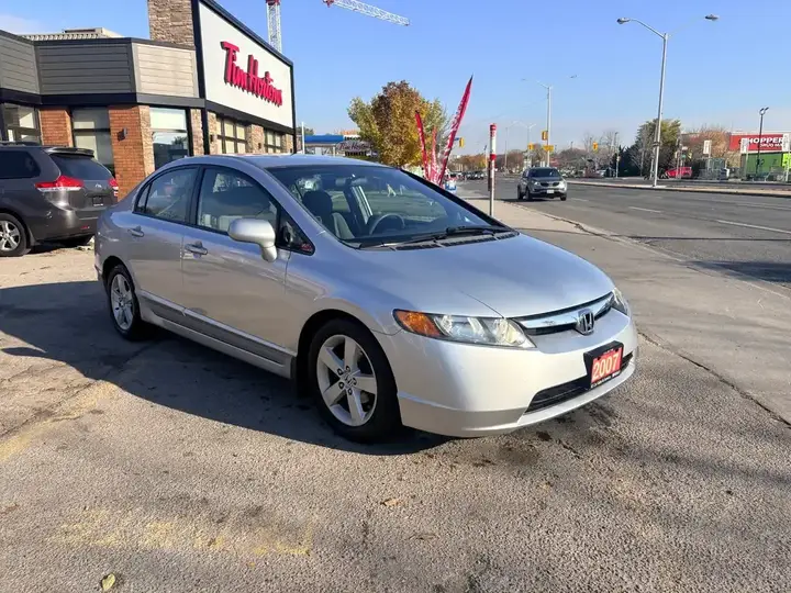 Honda Civic 2007 photo 3