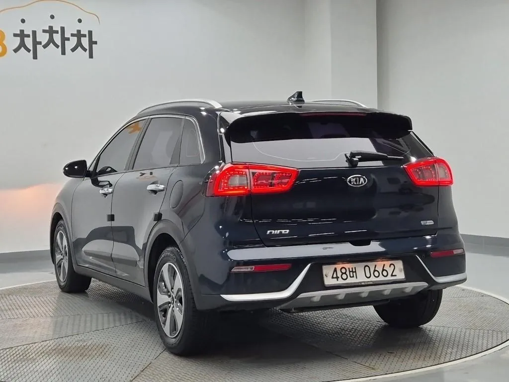 Kia Niro 2017 photo 2