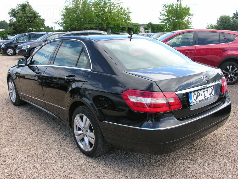 Mercedes-Benz E200 2009 photo 4