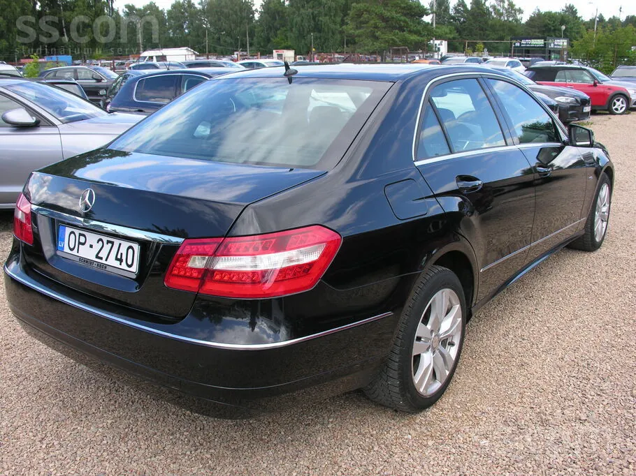 Mercedes-Benz E200 2009 photo 3