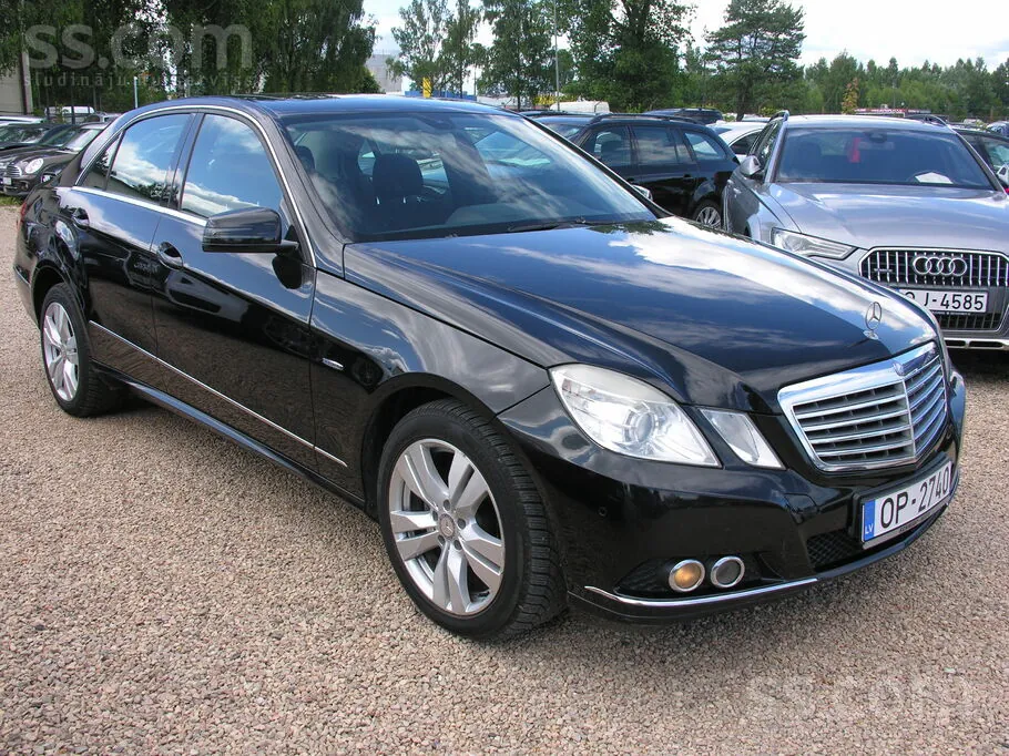 Mercedes-Benz E200 2009 photo 2