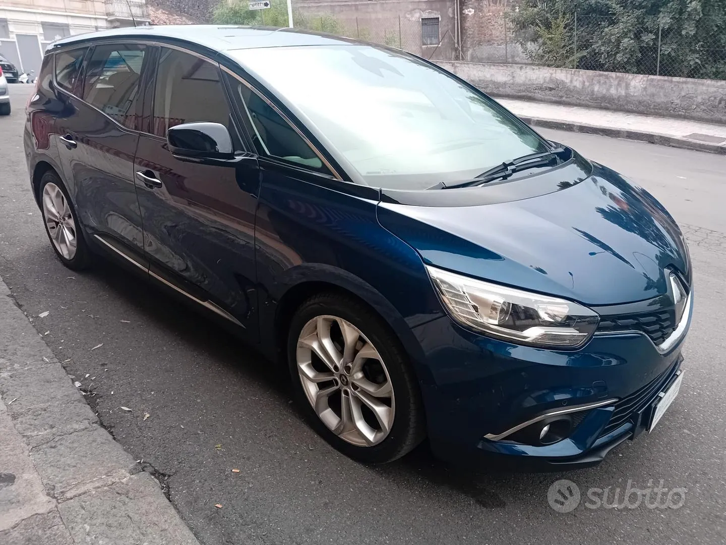 Renault Grand Scenic 2019 photo 3