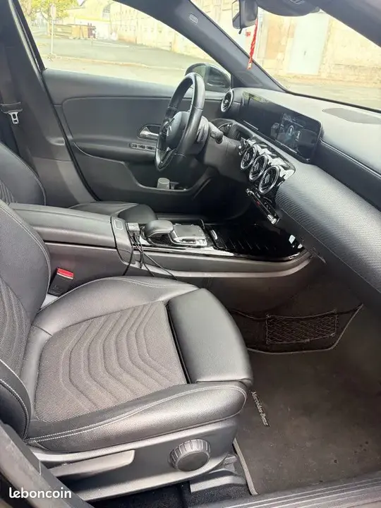 Mercedes-Benz A-Class 2018 photo 5