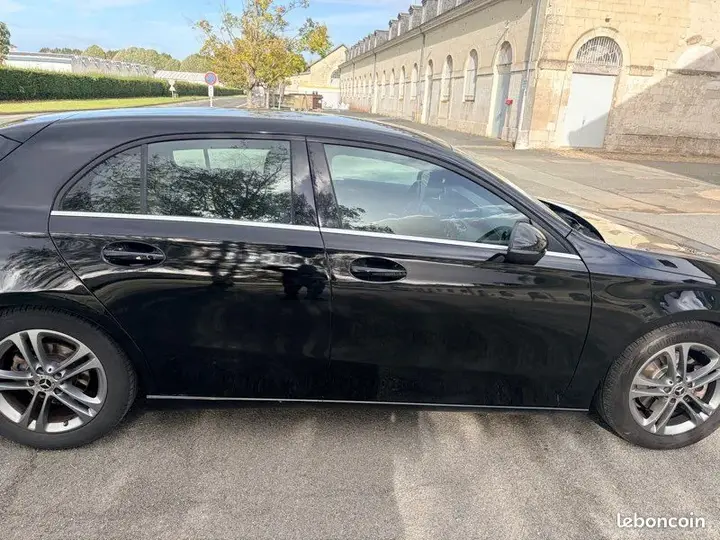 Mercedes-Benz A-Class 2018 photo 3