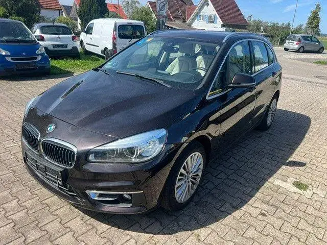 BMW 220I