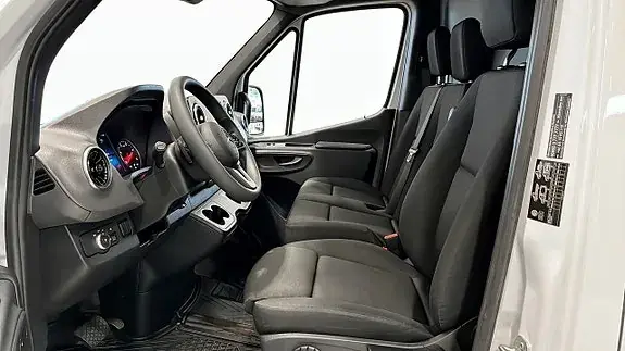 Mercedes-Benz Sprinter 319 2024 photo 3