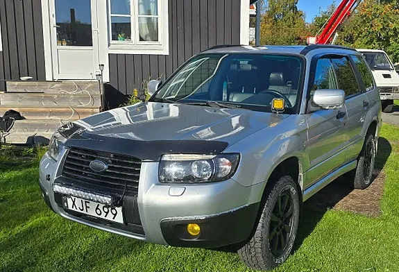 Subaru Forester 2006 photo 2