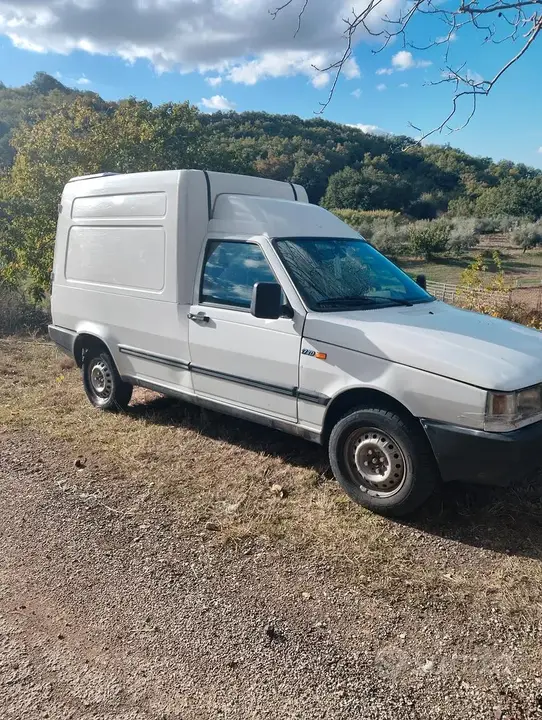 Fiat Fiorino 2000 photo 2