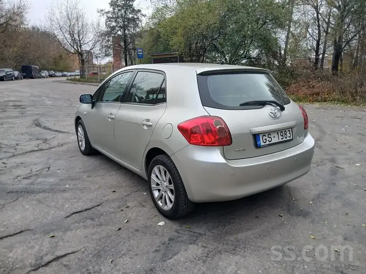 Toyota Auris 2007 photo 3