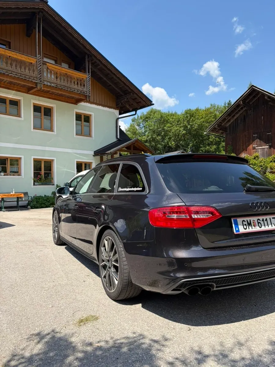 Audi A4 2013 photo 3