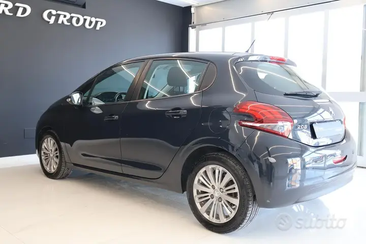 Peugeot 208 2018 photo 5