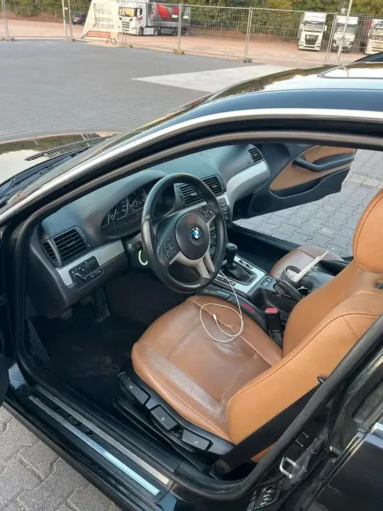 BMW 318I