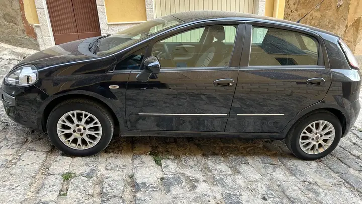 Fiat Punto Evo 2009 photo 3