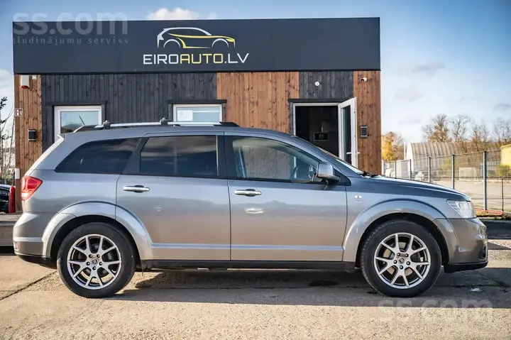 Fiat Freemont 2012 photo 4