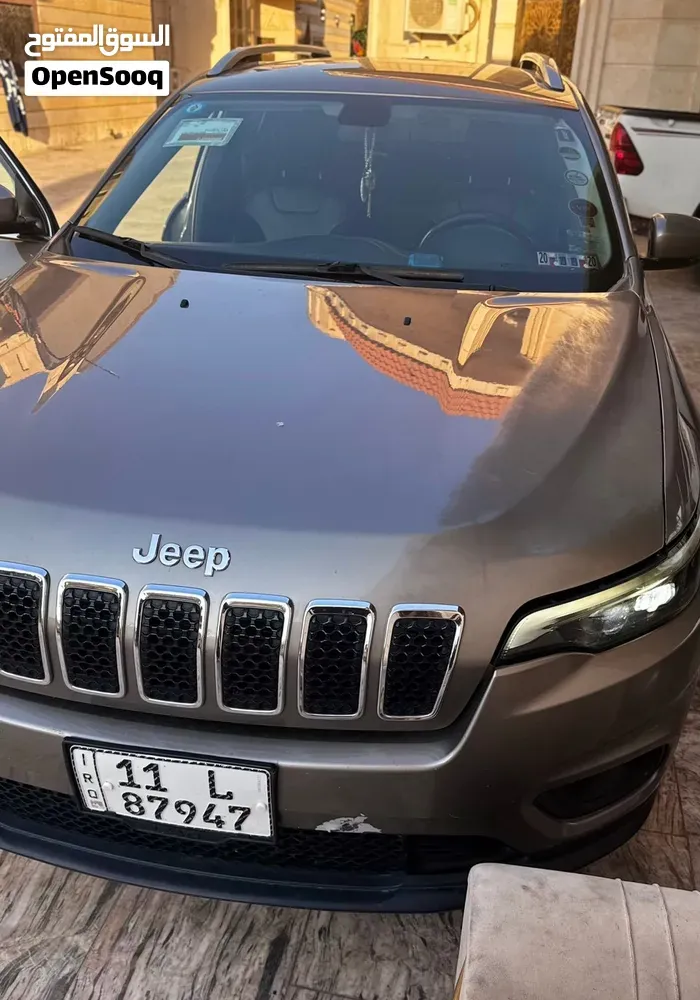 Jeep Cherokee 2019 photo 3