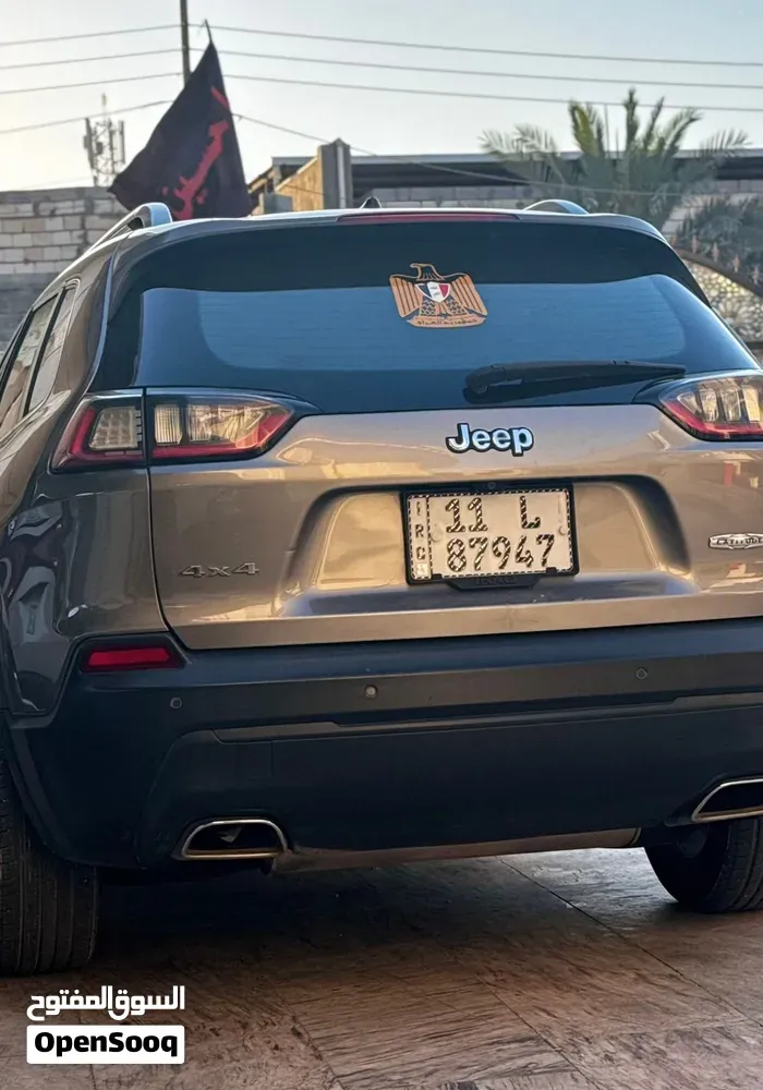 Jeep Cherokee 2019 photo 2