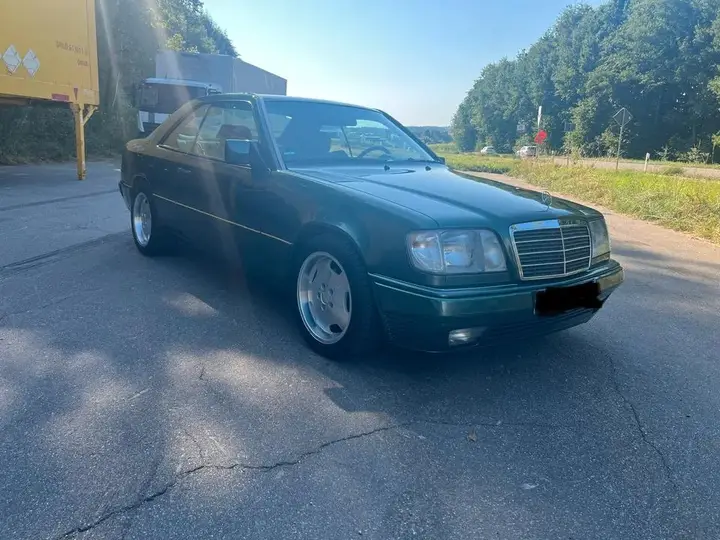 Mercedes-Benz W124