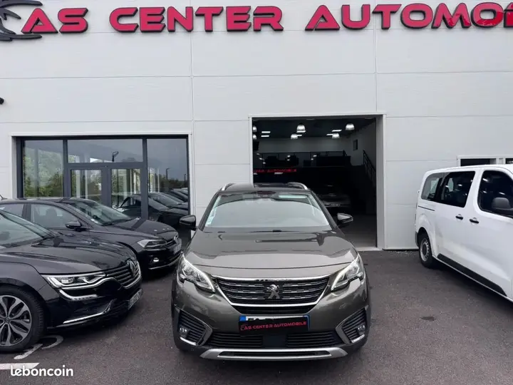 Peugeot 5008 2017 photo 2