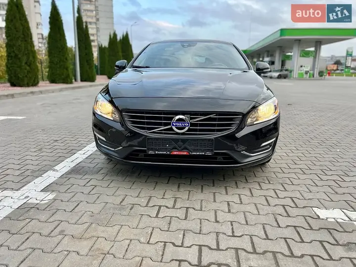 Volvo S60 2016 photo 2