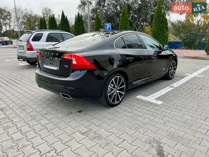 Volvo S60 2016 photo 5