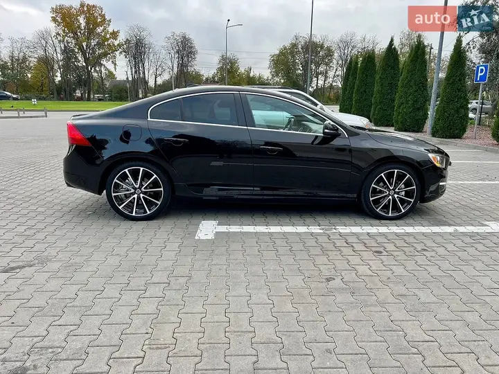 Volvo S60 2016 photo 4