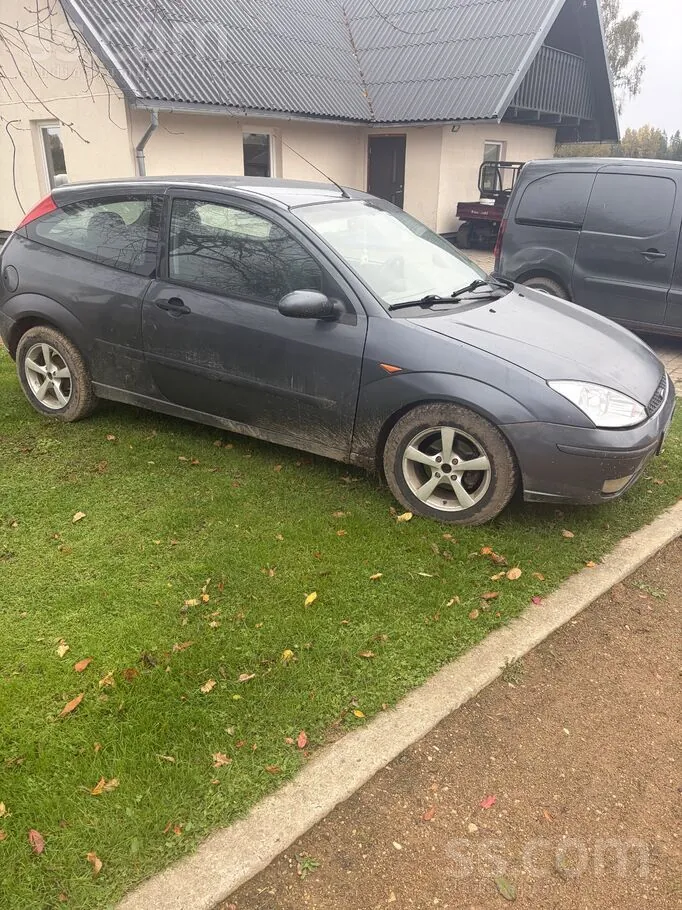 Ford Focus 2004 photo 2