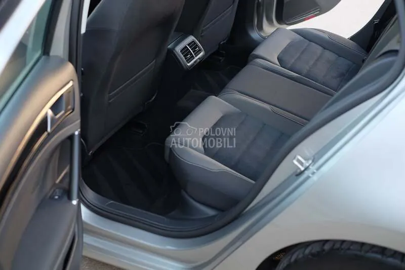 Volkswagen Golf 2013 photo 4