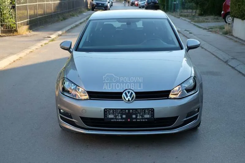 Volkswagen Golf 2013 photo 2