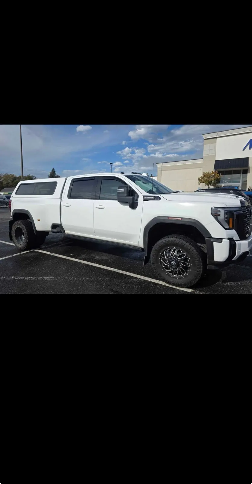 GMC Yukon 2022 photo 3