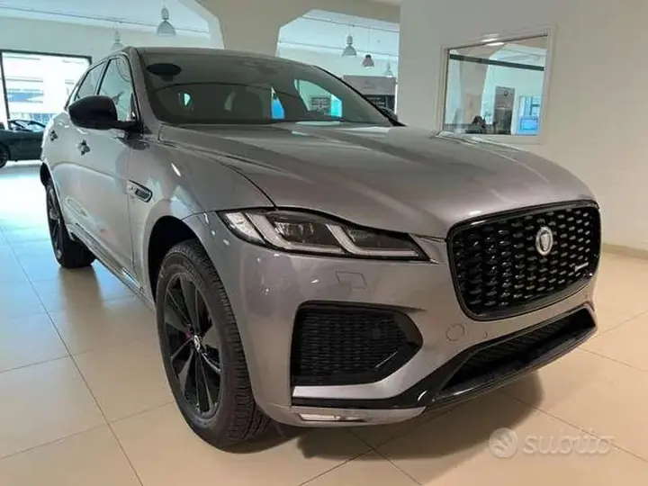 Jaguar F-Pace 2026 photo 2