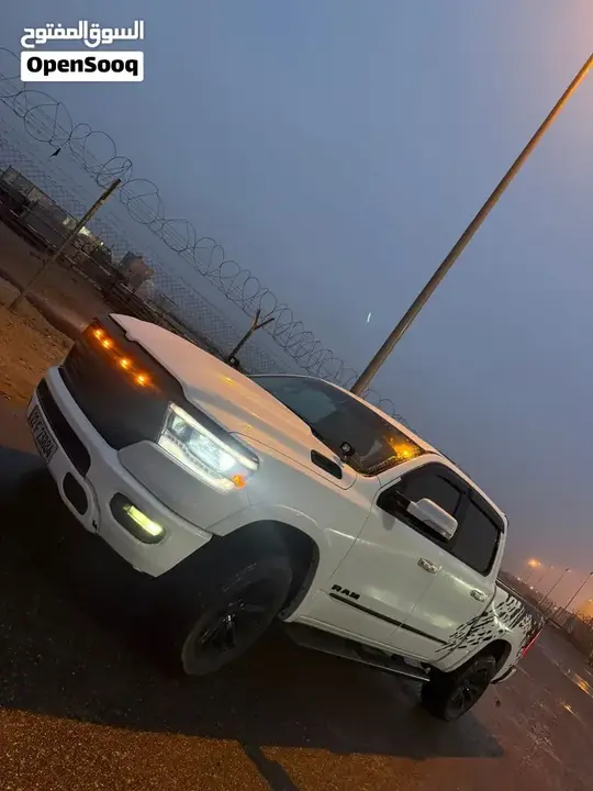 Dodge Ram Laramie 2021 photo 2