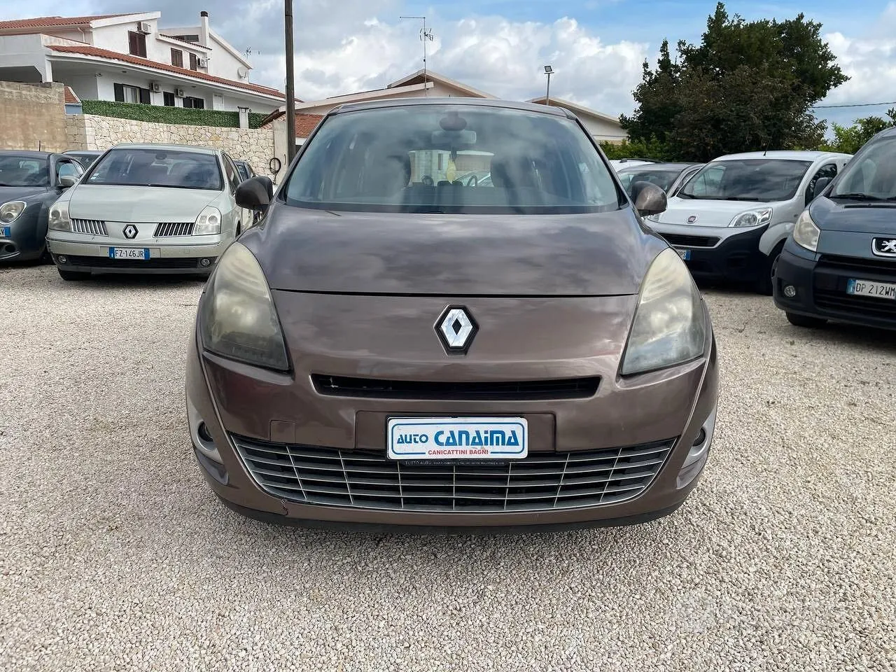 Renault Scenic 2011 photo 3