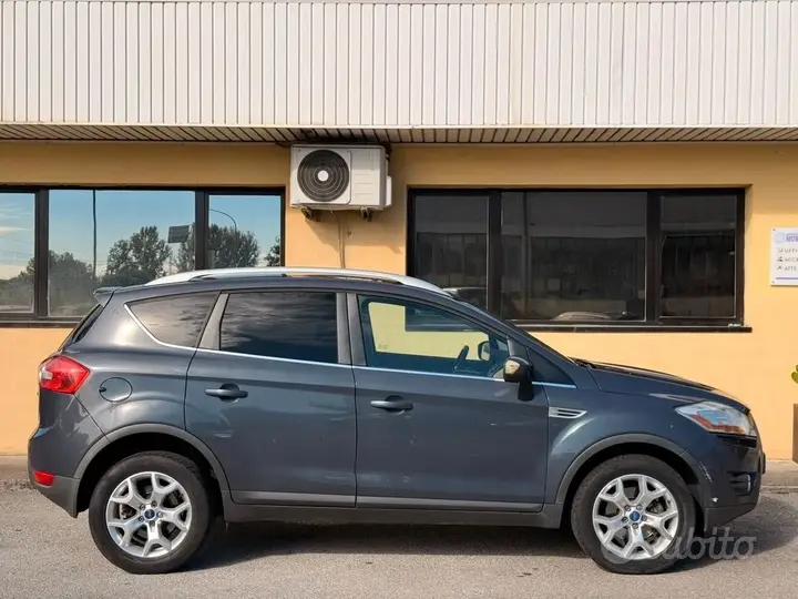 Ford Kuga 2010 photo 4