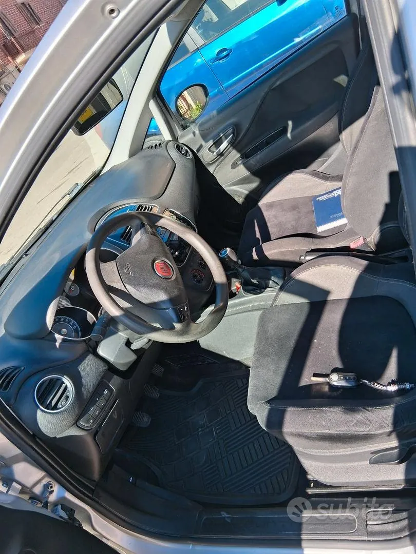 Fiat Punto Evo 2013 photo 5